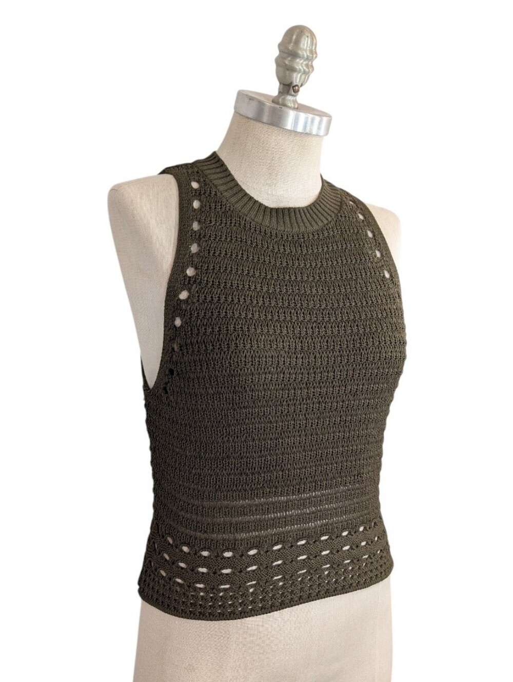 Express Olive Green Crochet Knit Crop Tank Top Sleeveless High Neck Lined Medium - Picture 2 of 8